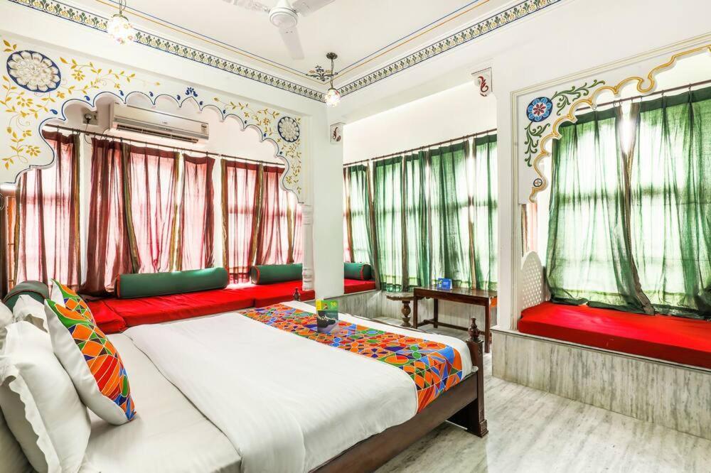 Hotel Pichola Haveli Udaipur Ngoại thất bức ảnh